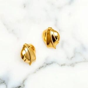 Elizabeth Cole Kristein Stud Earrings New